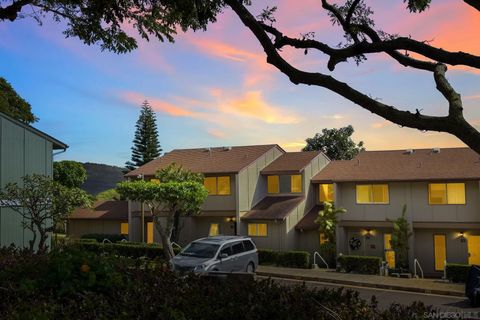Condominium in Kapolei HI 92-1001 Makakilo Dr.jpg