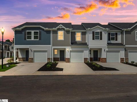 Townhouse in Greer SC 124 Arrow Court.jpg