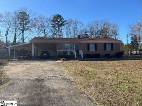Single Family Residence in Lancaster SC 2458 Morningside Drive.jpg