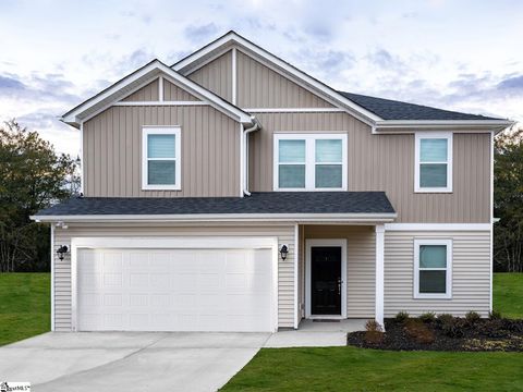 Single Family Residence in Gray Court SC 203 Tantalus Street.jpg