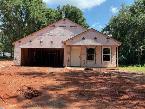 Single Family Residence in Laurens SC 884 Powers Road.jpg