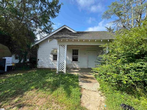 Single Family Residence in Laurens SC 109 Newman Street.jpg