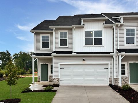 Townhouse in Reidville SC 1528 Yellowwood Court.jpg