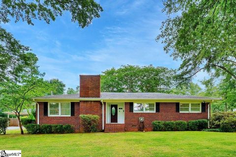 Single Family Residence in Spartanburg SC 111 Monroe Road.jpg