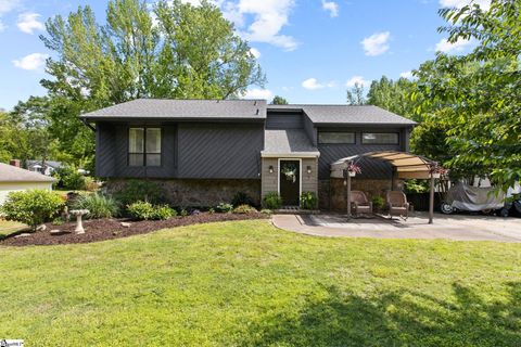 Single Family Residence in Taylors SC 7 Bendingwood Circle.jpg