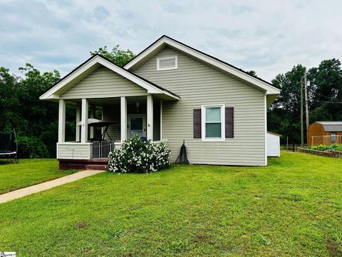 Single Family Residence in Lyman SC 13 Lawrence Street.jpg