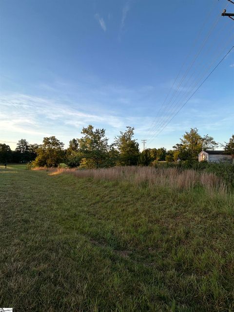 Agriculture in Campobello SC 7631 Highway 11.jpg