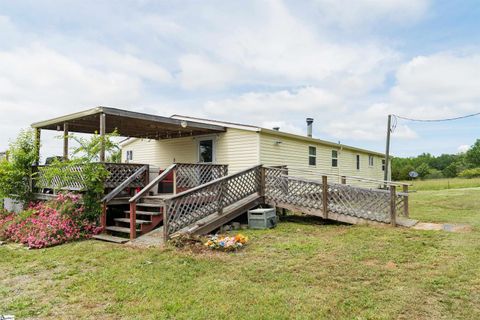 Mobile Home in Enoree SC 470 New Hope Church Road.jpg