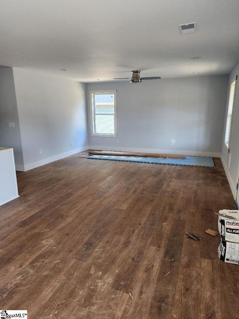 Single Family Residence in Greer SC 200 Broadus Street 3.jpg