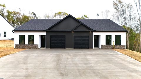 Duplex in Spartanburg SC 380-382 Davis Road.jpg