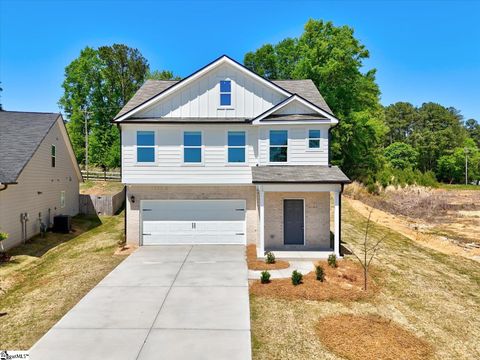 Single Family Residence in Spartanburg SC 1145 Denington Drive.jpg