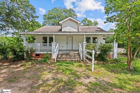 Single Family Residence in Chesnee SC 313 Georgia Avenue.jpg