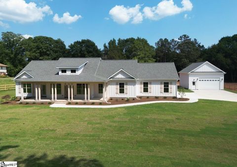 Single Family Residence in Gray Court SC 1342 Mount Carmel Road.jpg