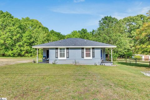 Duplex in Spartanburg SC 675 Beaumont Avenue.jpg