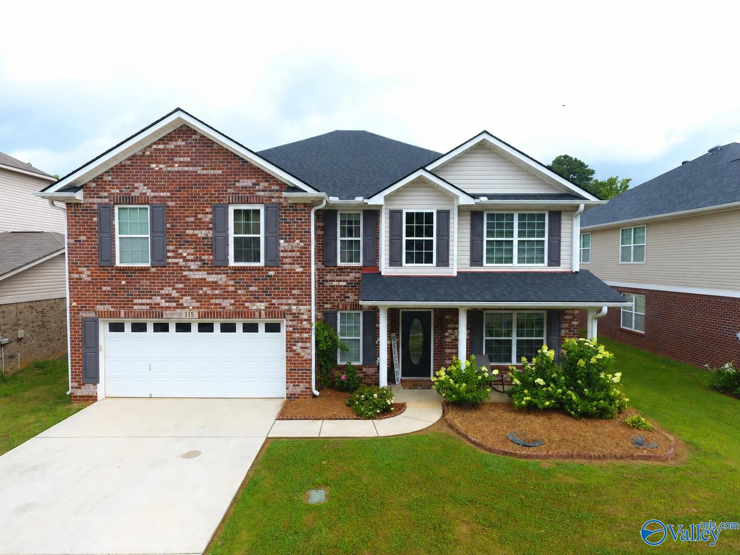 115 Harness Dr, Huntsville, AL 35806
