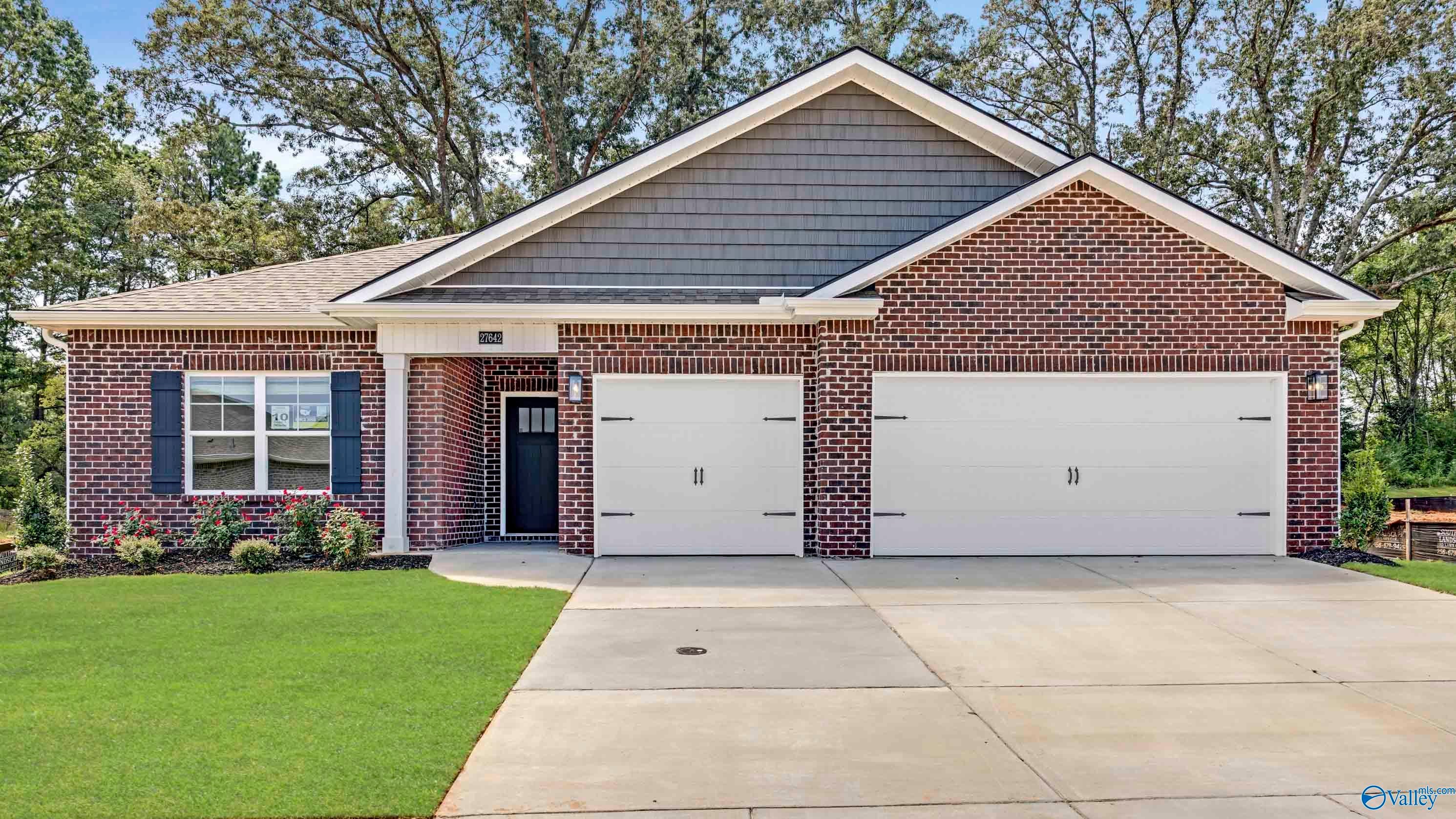 27642 Onyx Ct, Athens, AL 35749