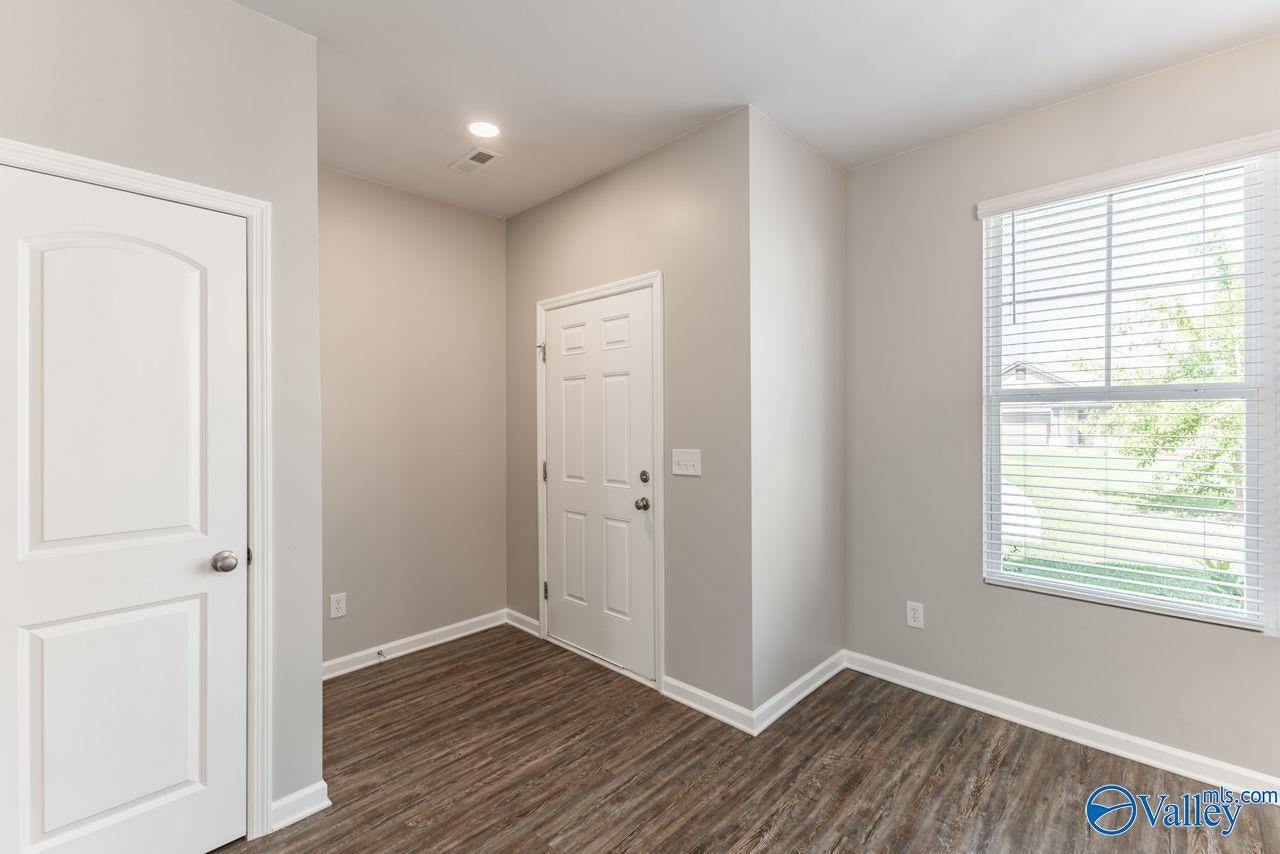 10301 Drymen St, Huntsville, AL 35803 photo