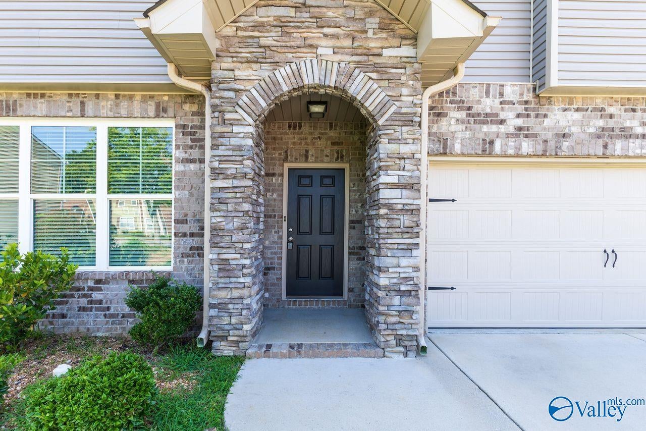 10301 Drymen St, Huntsville, AL 35803 photo