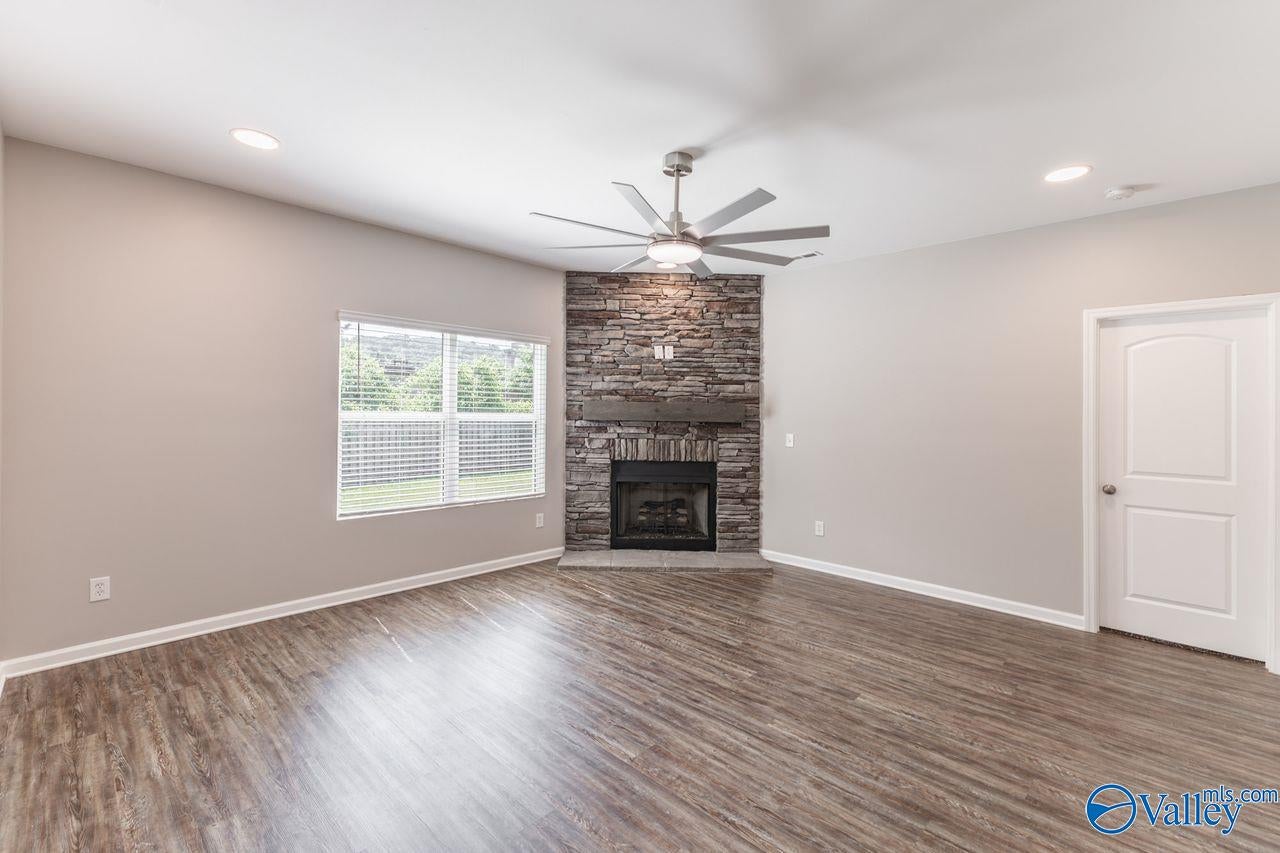10301 Drymen St, Huntsville, AL 35803 photo