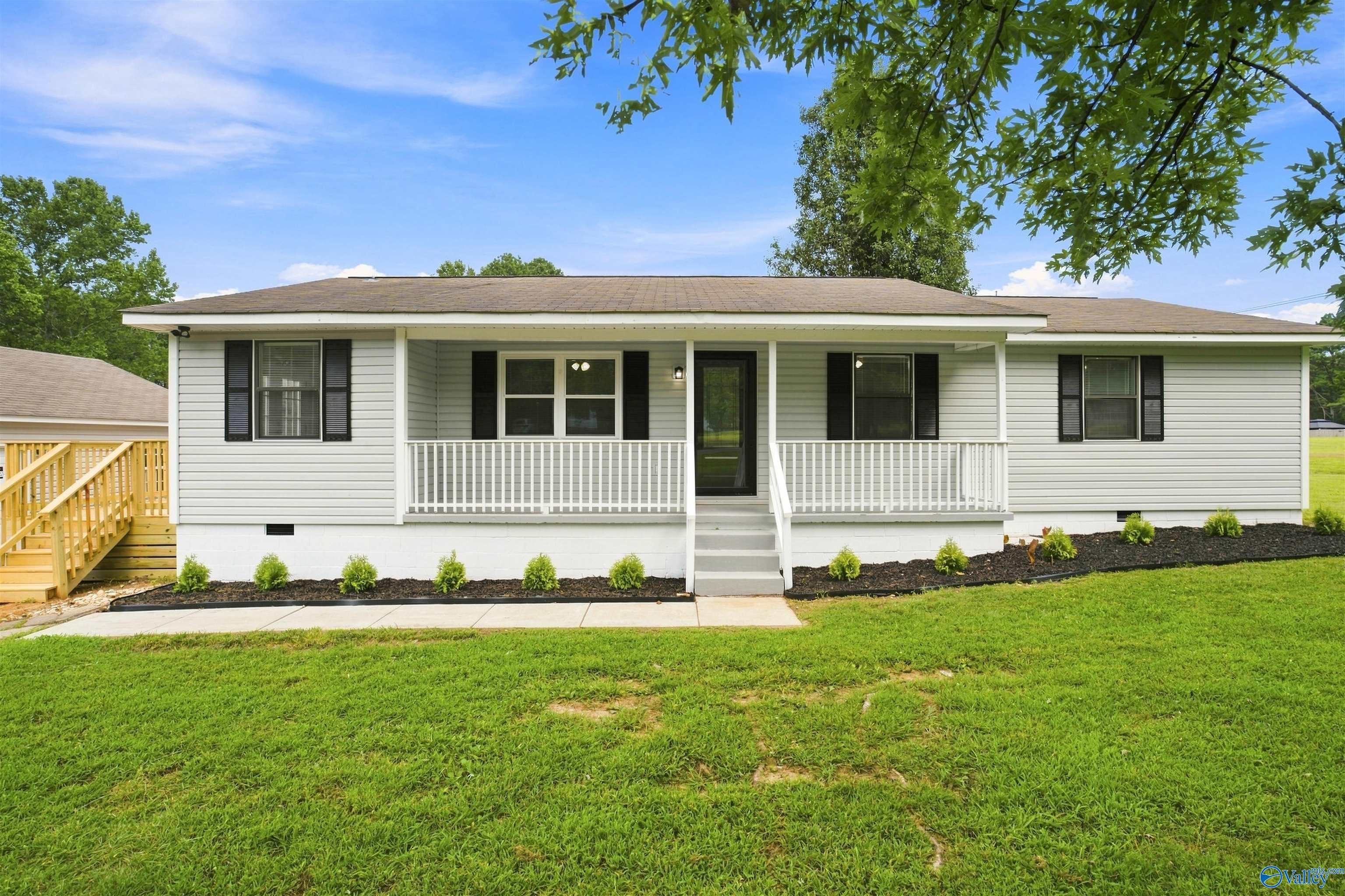 101 Cortis Dr, Toney, AL 35773