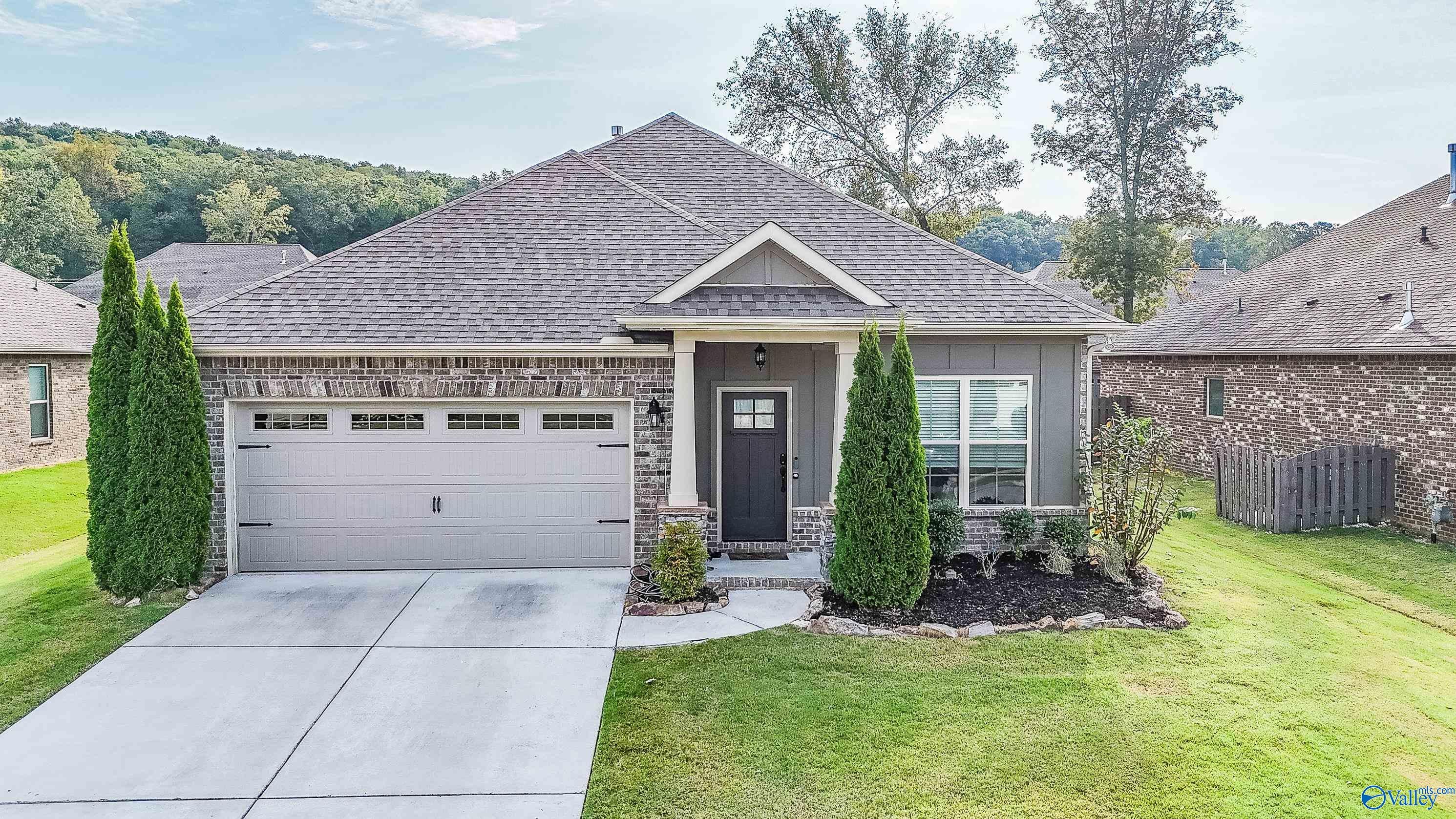 3013 Peevey Creek Ln, Owens Cross Roads, AL 35763