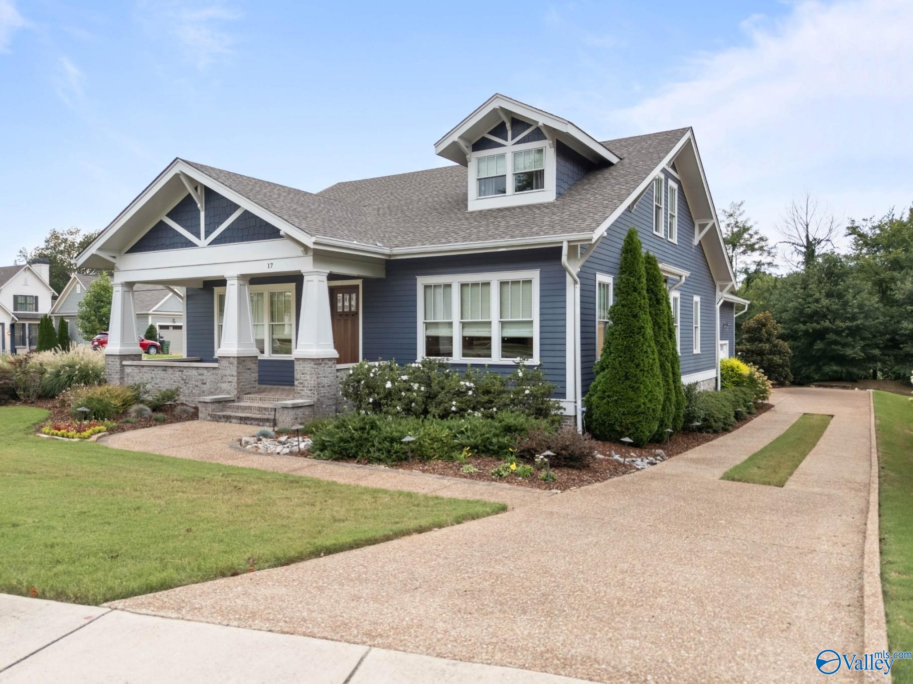 17 Georgetta Dr, Huntsville, AL 35801