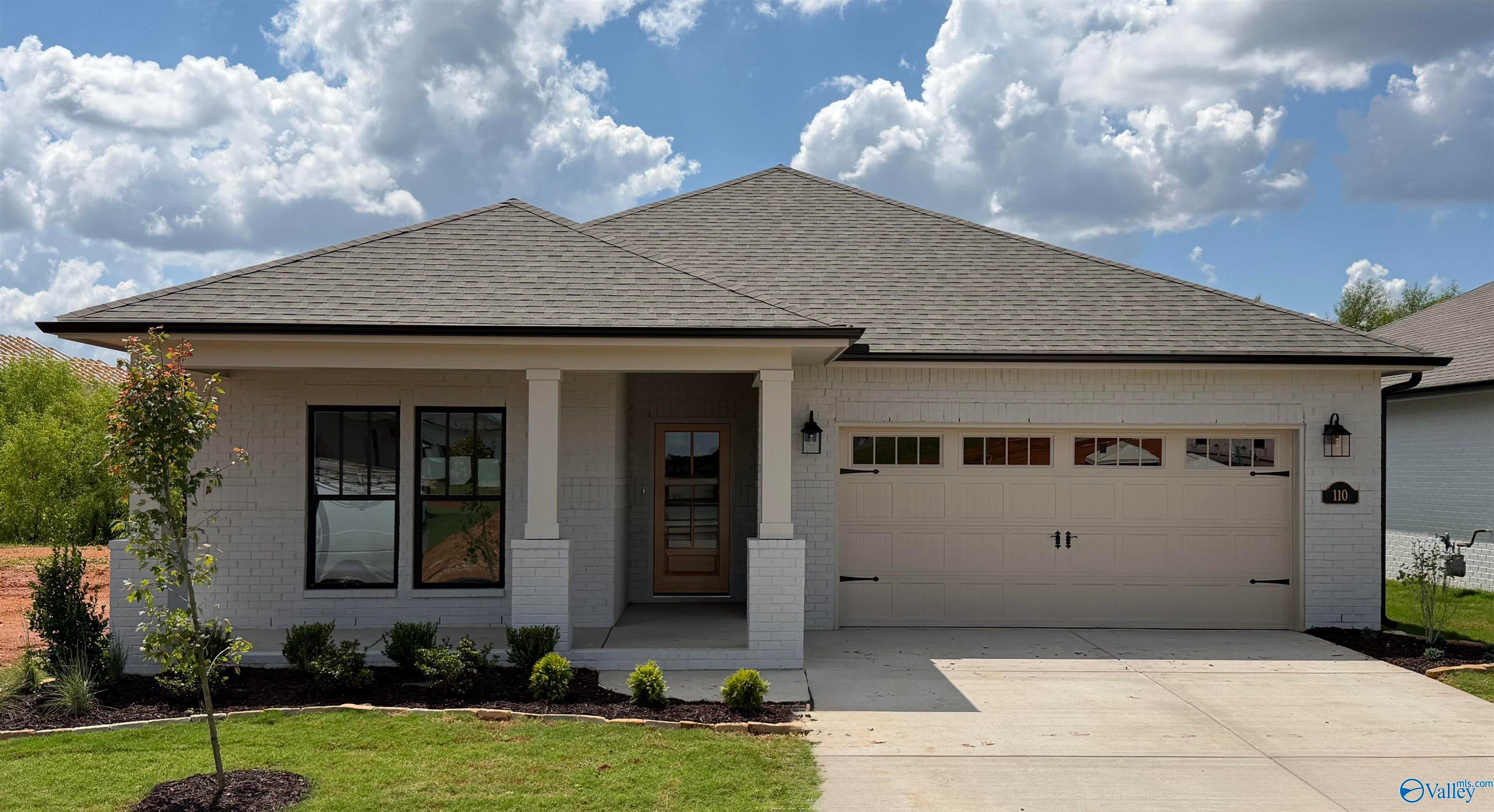 110 Applegrove Ln, Madison, AL 35757