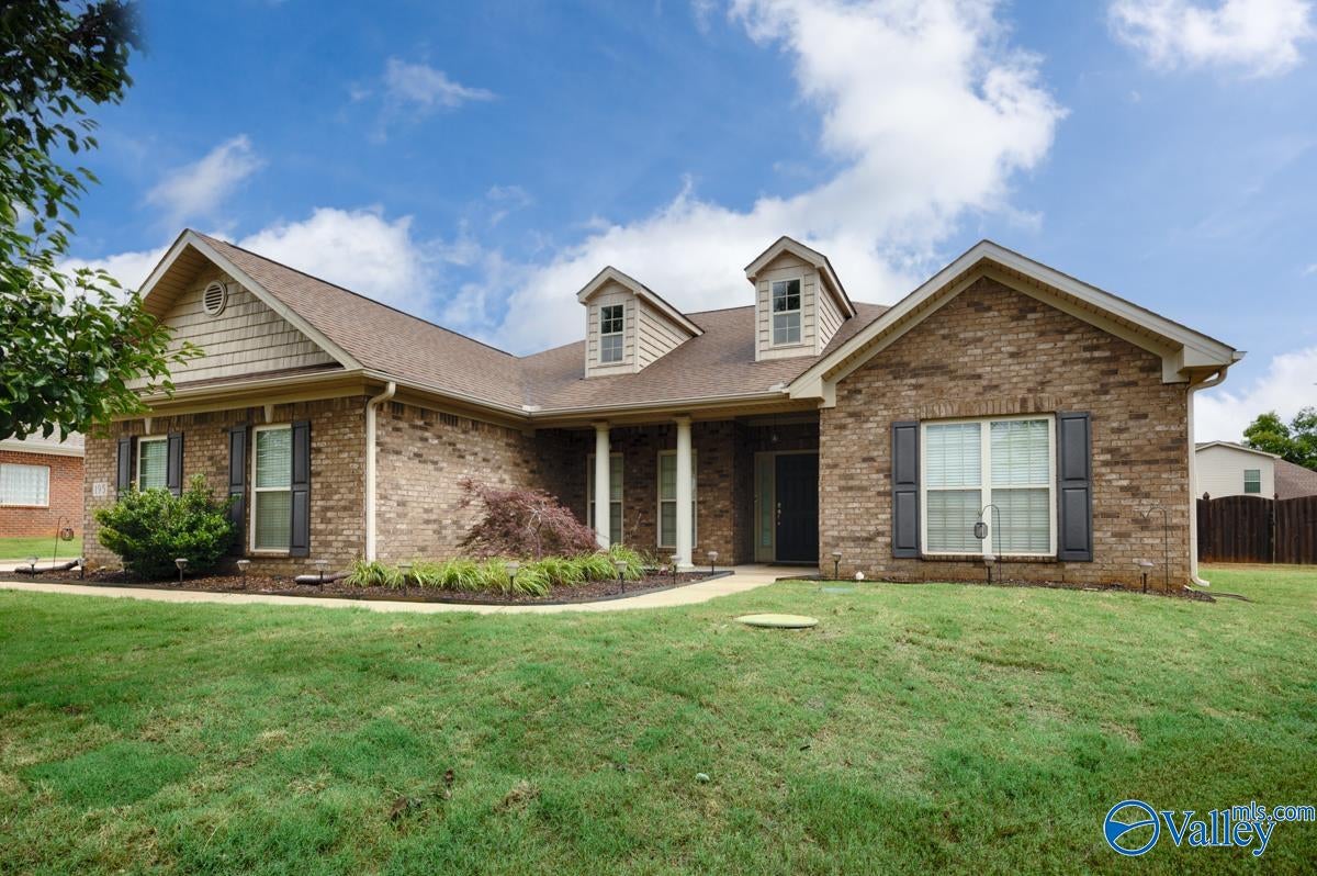 195 Sarah Jane Dr, Madison, AL 35757 photo
