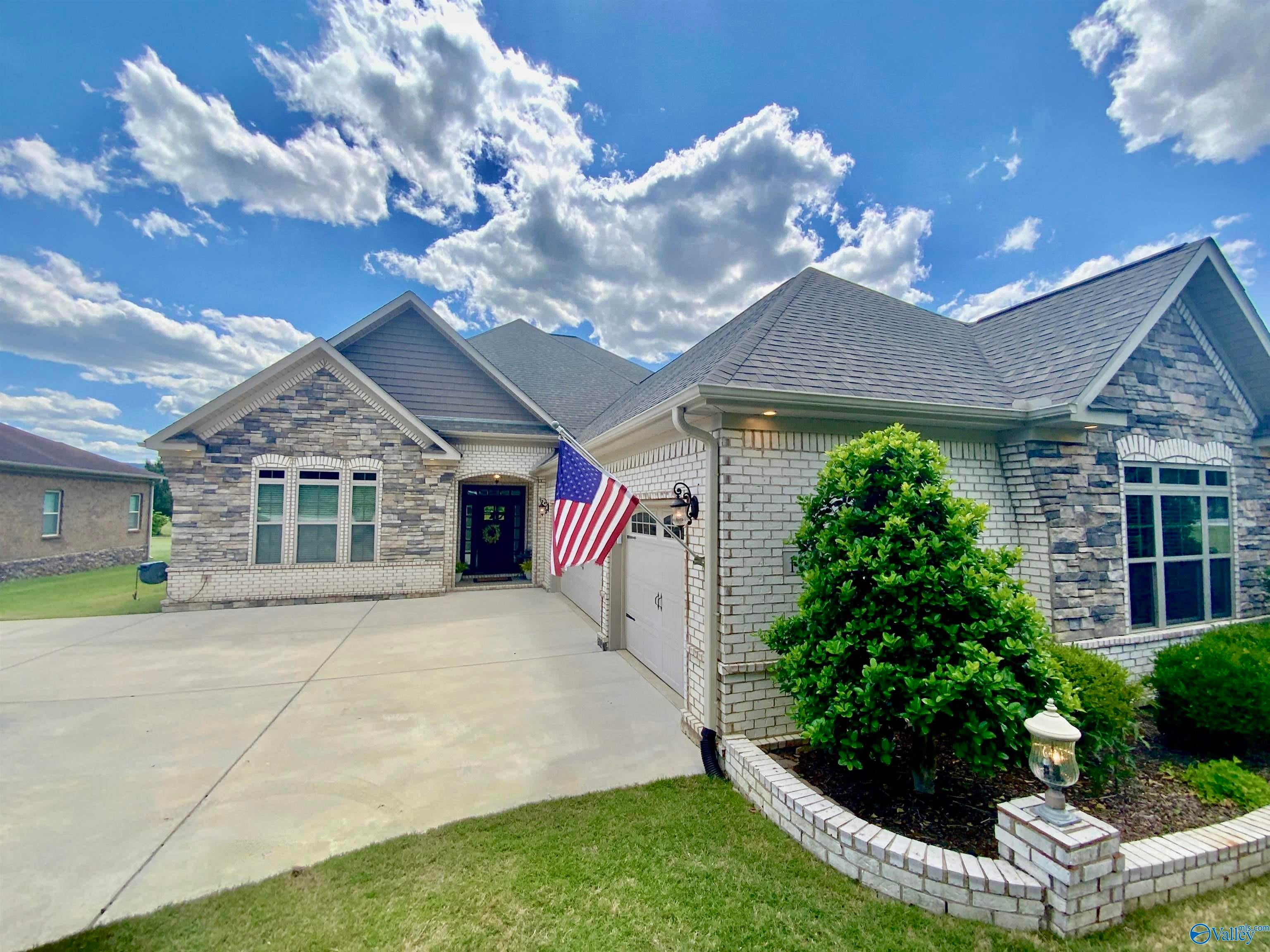 104 Railway Ln, Huntsville, AL 35803
