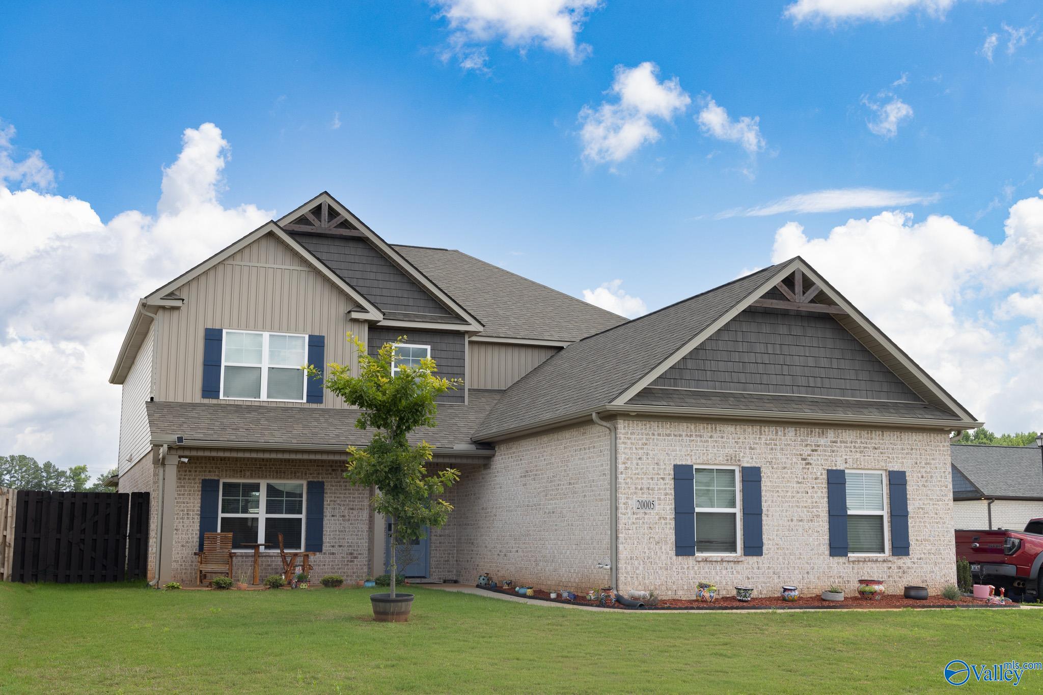 20005 Pebble Brook Ln, Athens, AL 35611