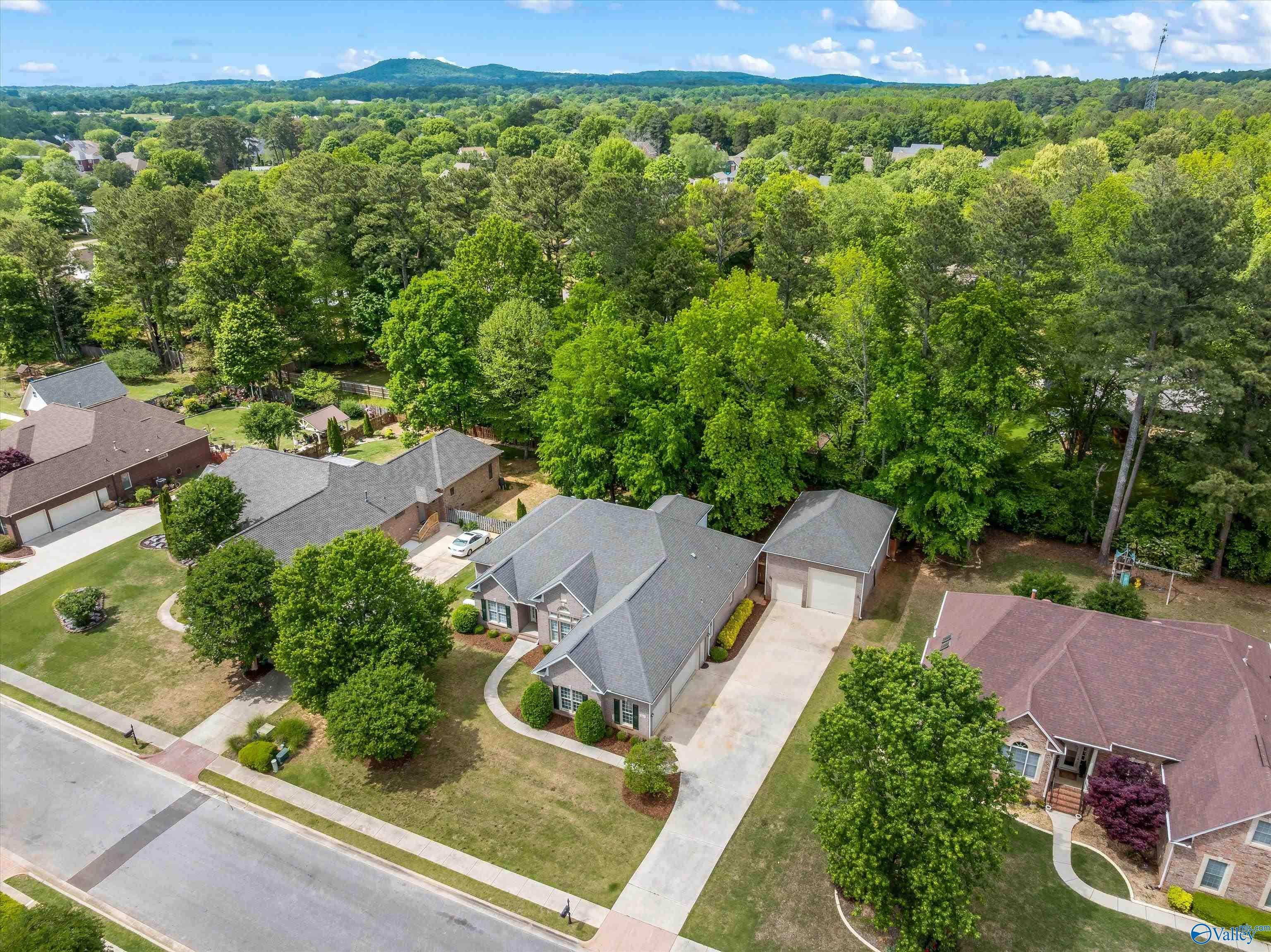 115 Holbrook Dr, Huntsville, AL 35806 photo