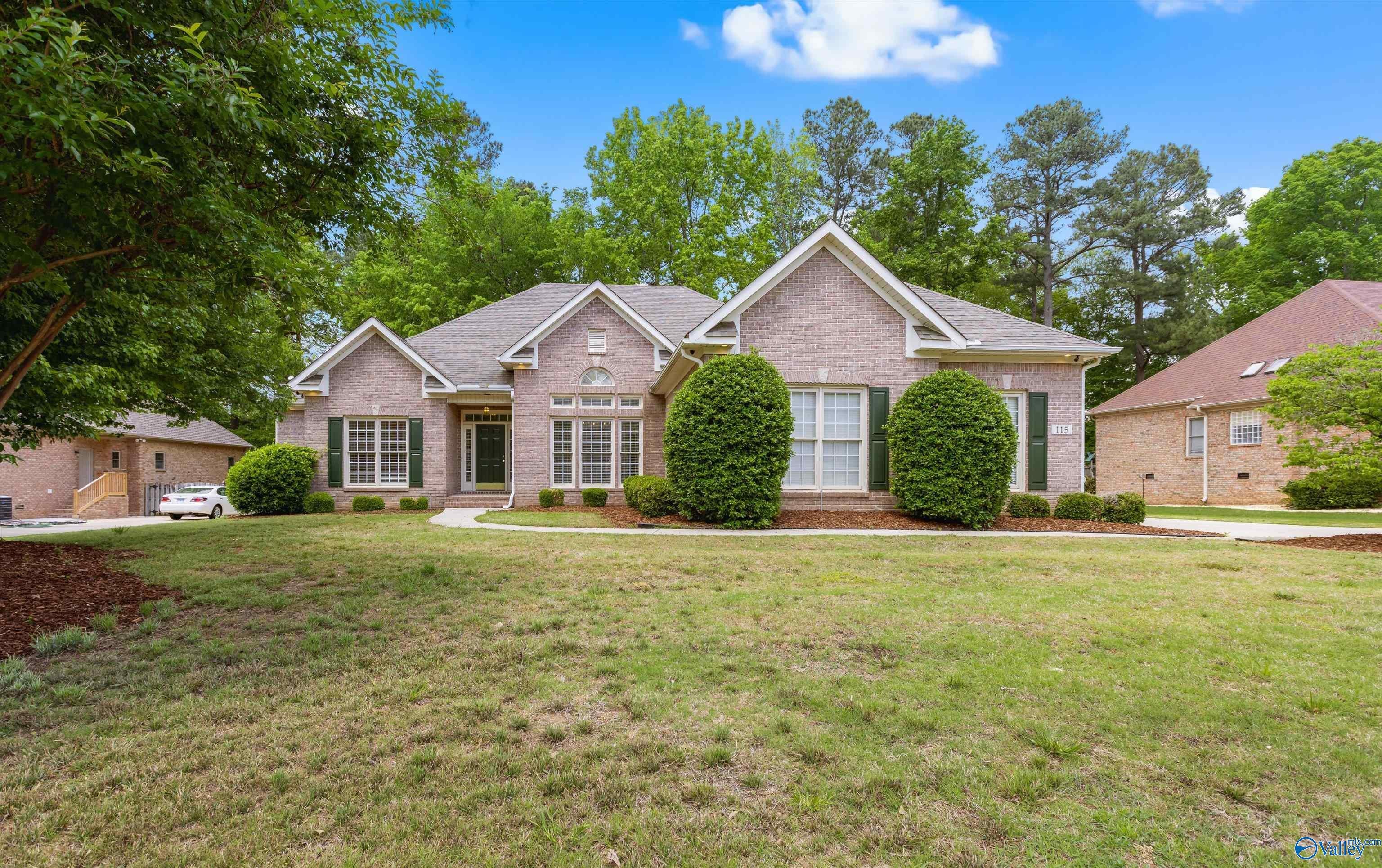 115 Holbrook Dr, Huntsville, AL 35806 photo