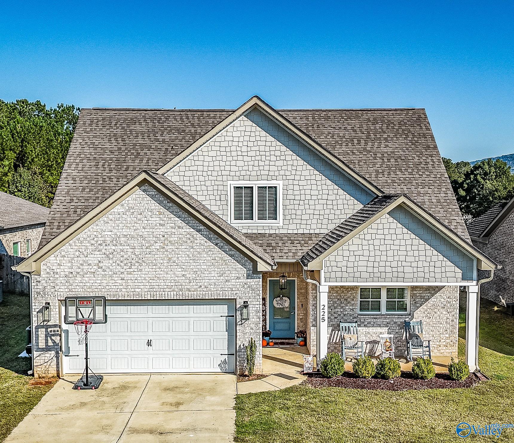 225 Hope Ridge Dr, New Hope, AL 35760 photo