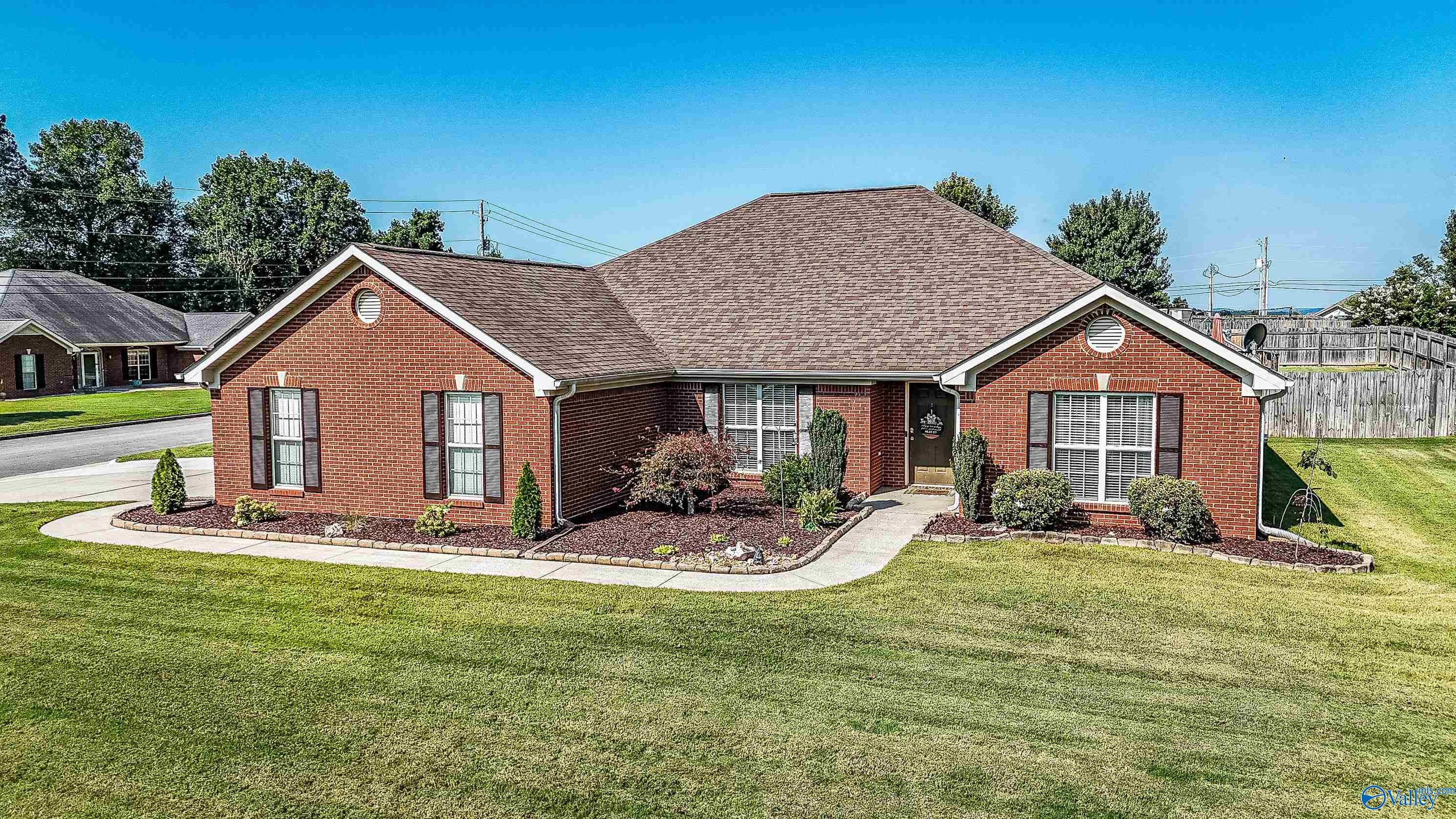 109 Shallowhill Rd, Huntsville, AL 35811
