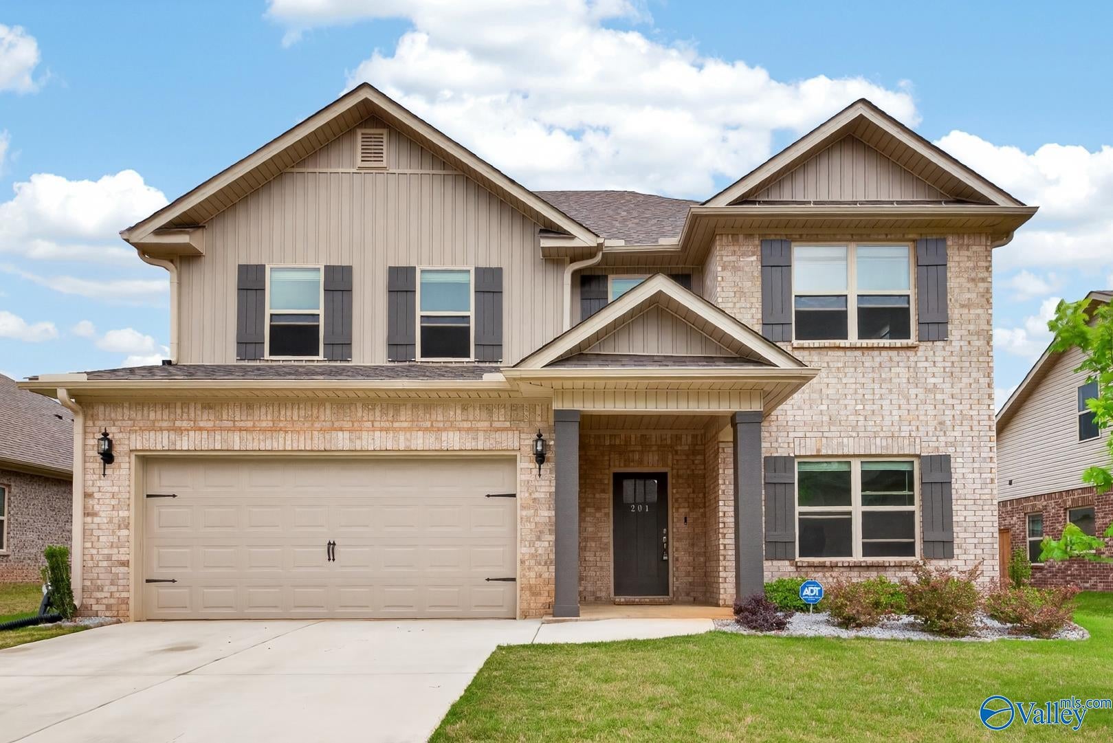 201 Saddle St, New Market, AL 35761 photo