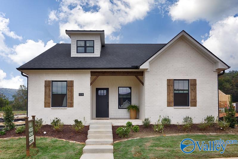 2118 Kanteen St, Huntsville, AL 35811