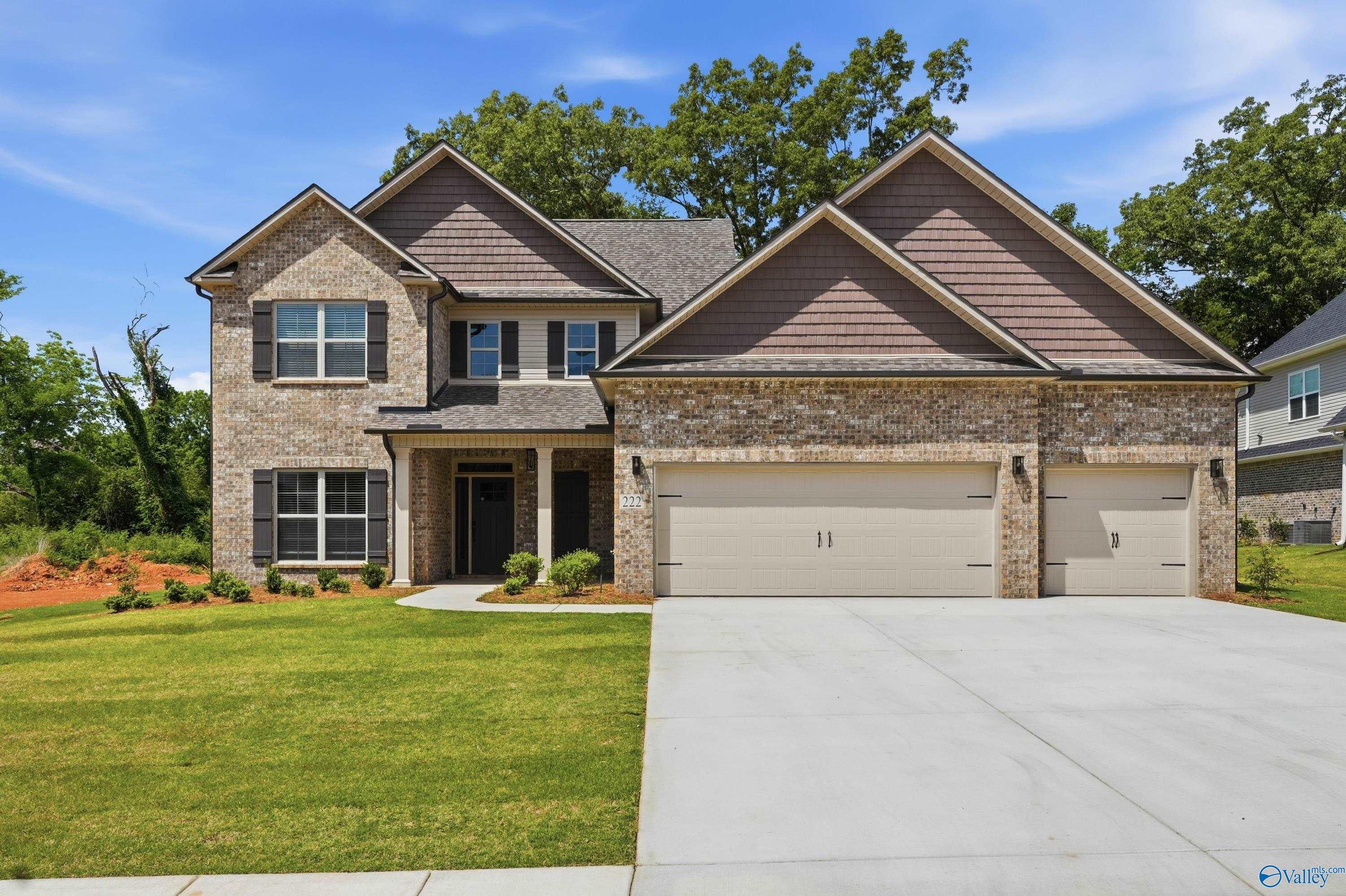 222 Lyndon Cove Rd, Huntsville, AL 35811