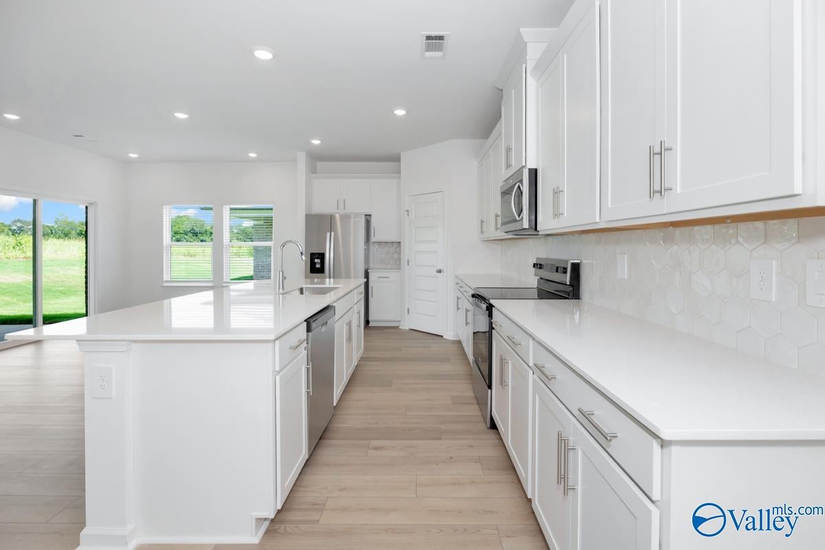 265 Avebury Rd, Meridianville, AL 35759 photo