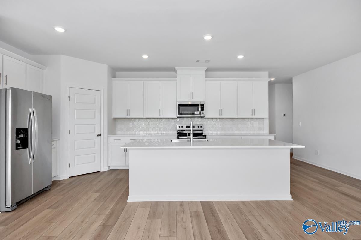 265 Avebury Rd, Meridianville, AL 35759 photo