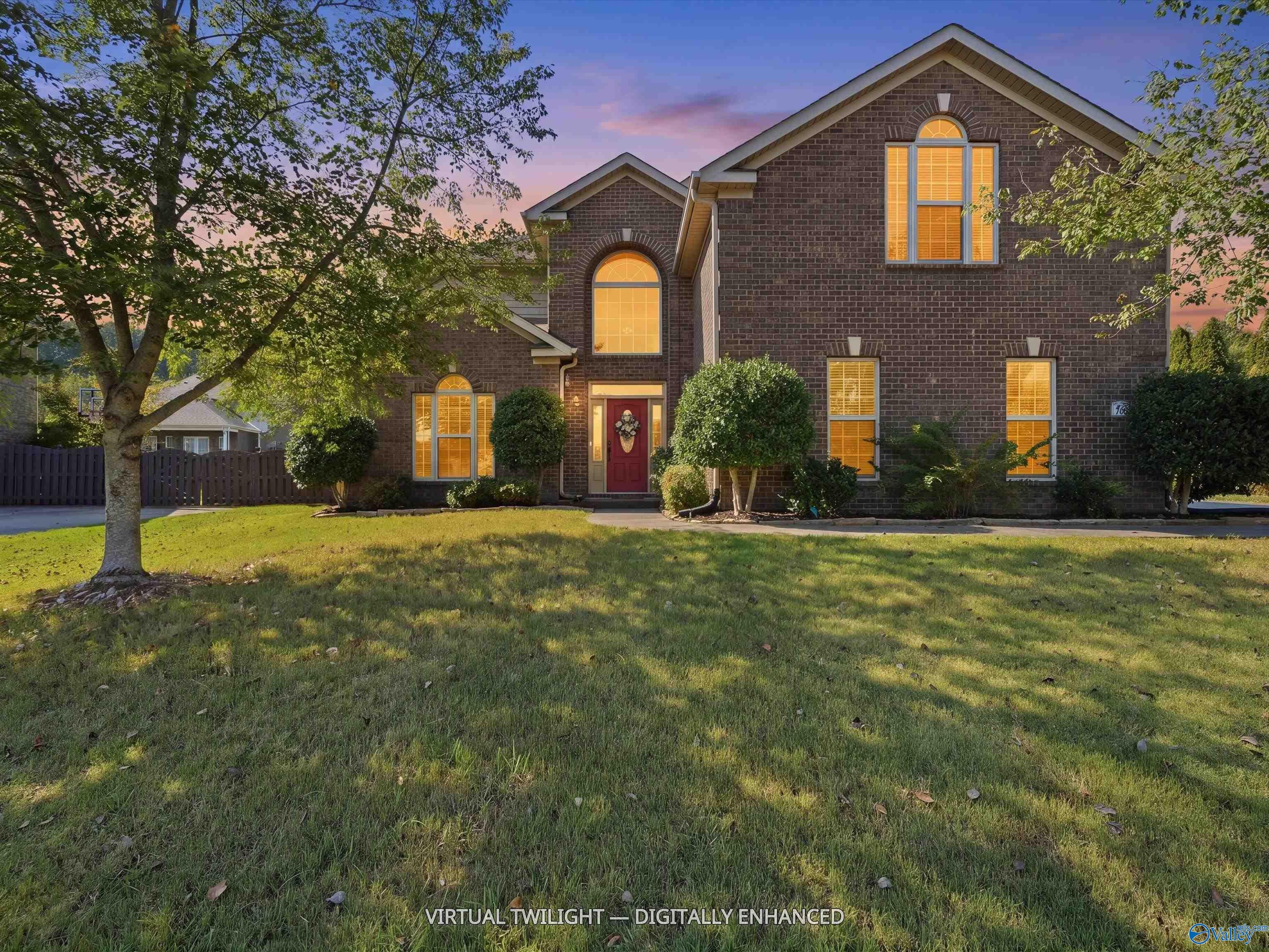 6702 Station View Dr, Owens Cross Roads, AL 35763