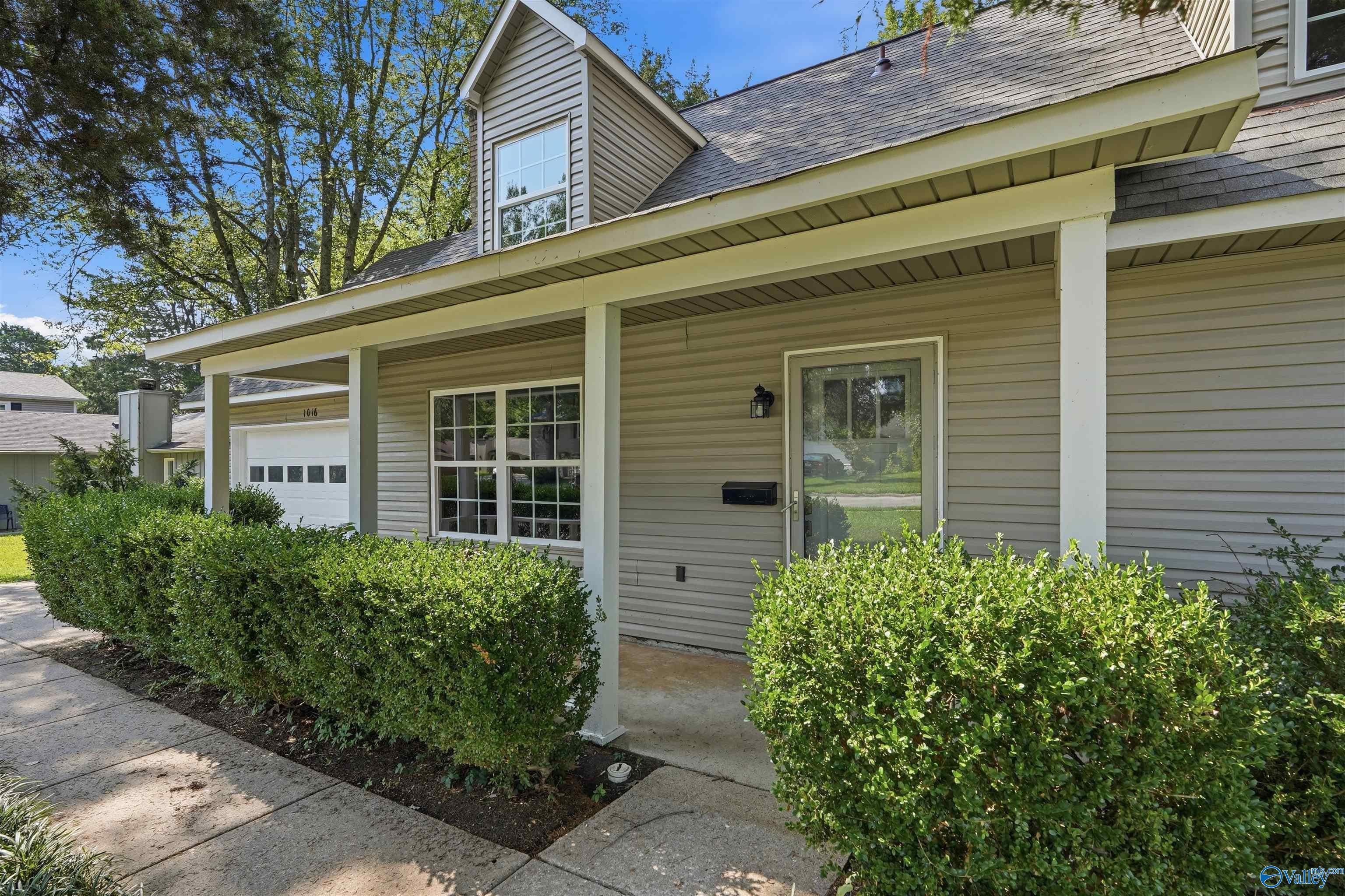 1016 Vicksburg Ln, Huntsville, AL 35803 photo