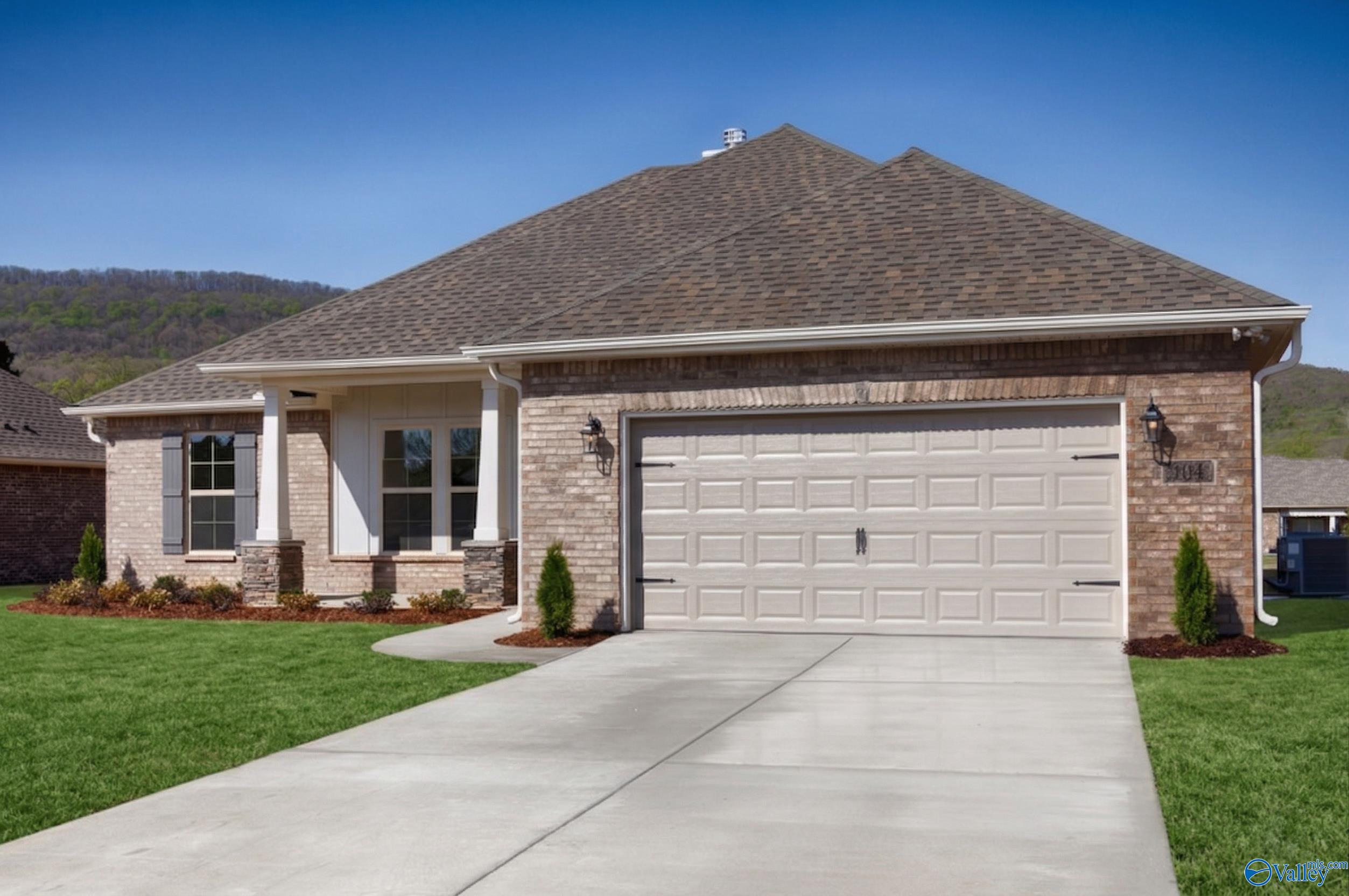 104 Dolf Leaf Ln, Huntsville, AL 35811 photo