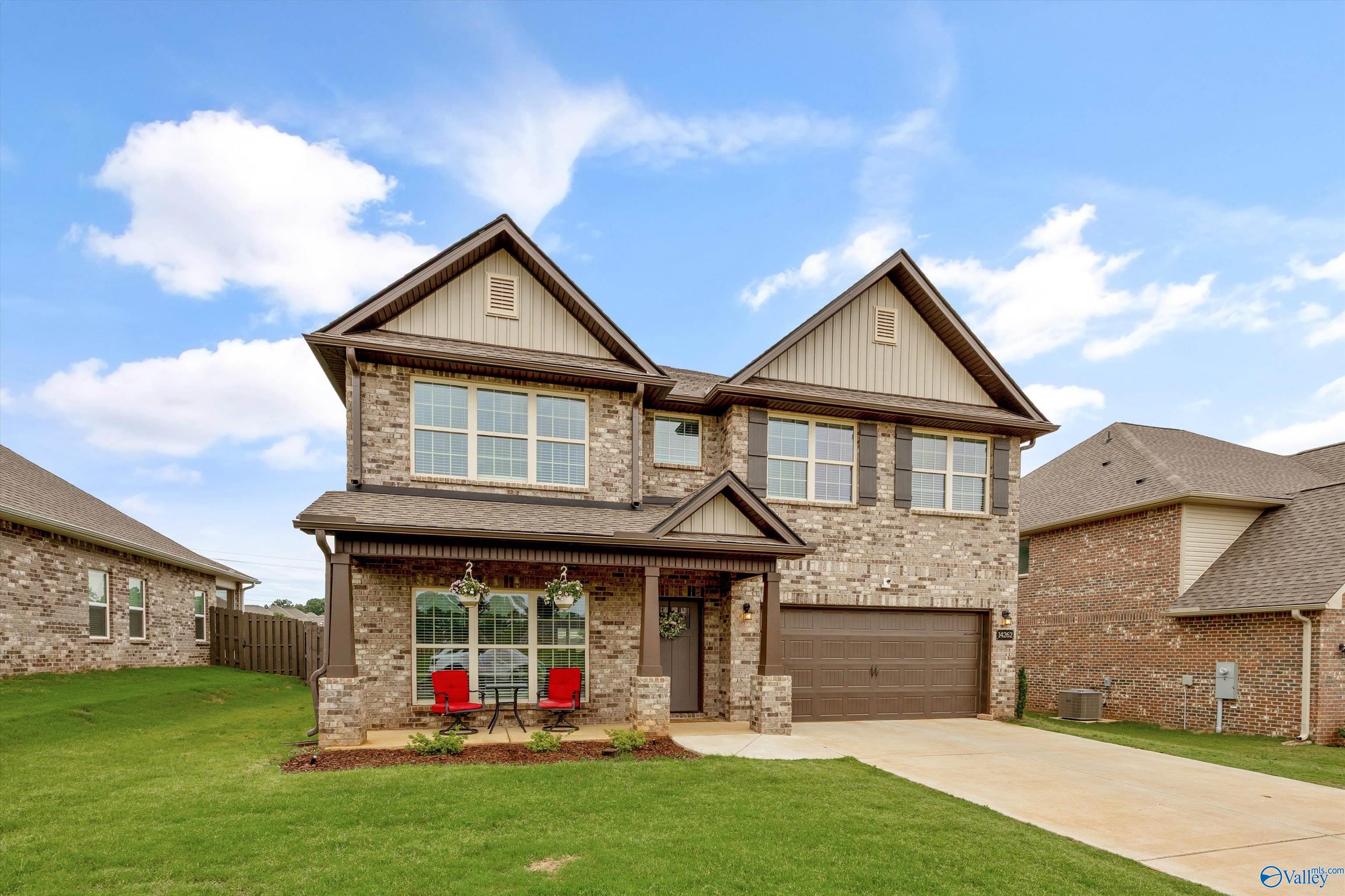 14262 Harvest Ridge Ln, Athens, AL 35611