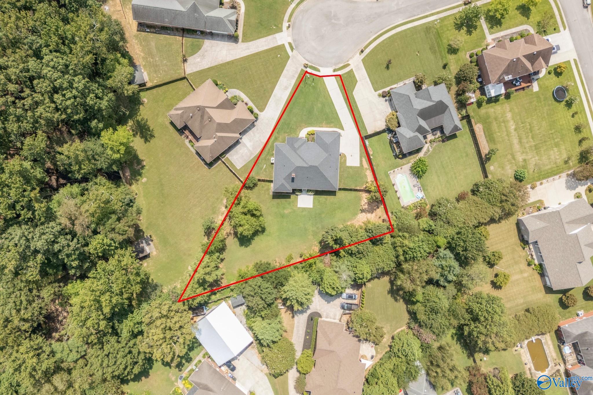 253 Natchez Trl, Huntsville, AL 35806