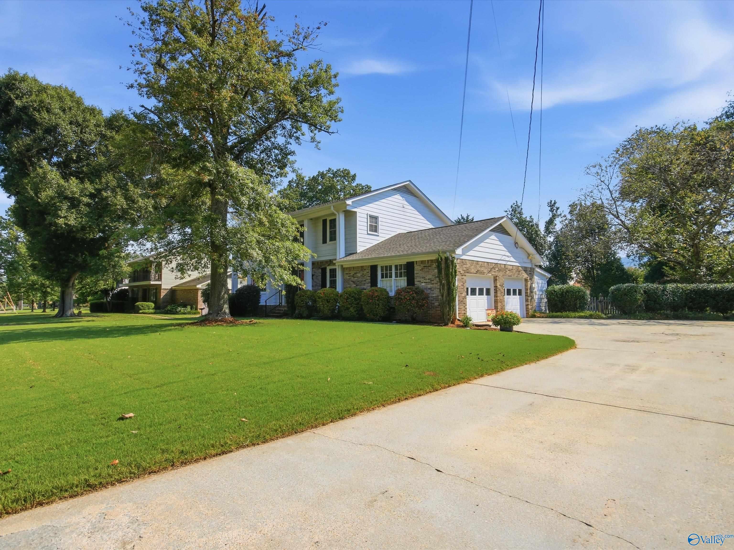 8907 Willow Hills Dr, Huntsville, AL 35802 photo