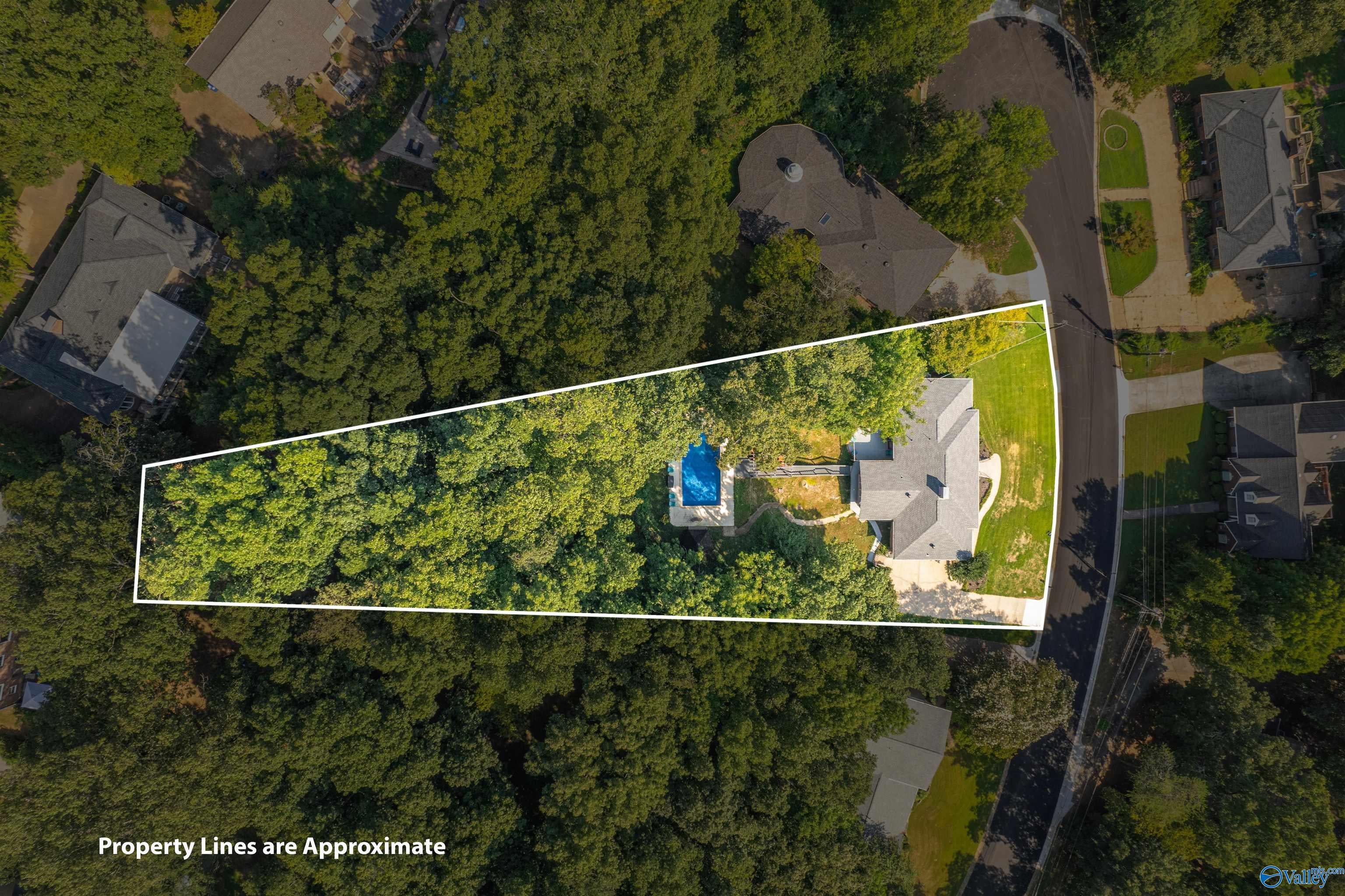 2604 Fanelle Cir, Huntsville, AL 35801 photo