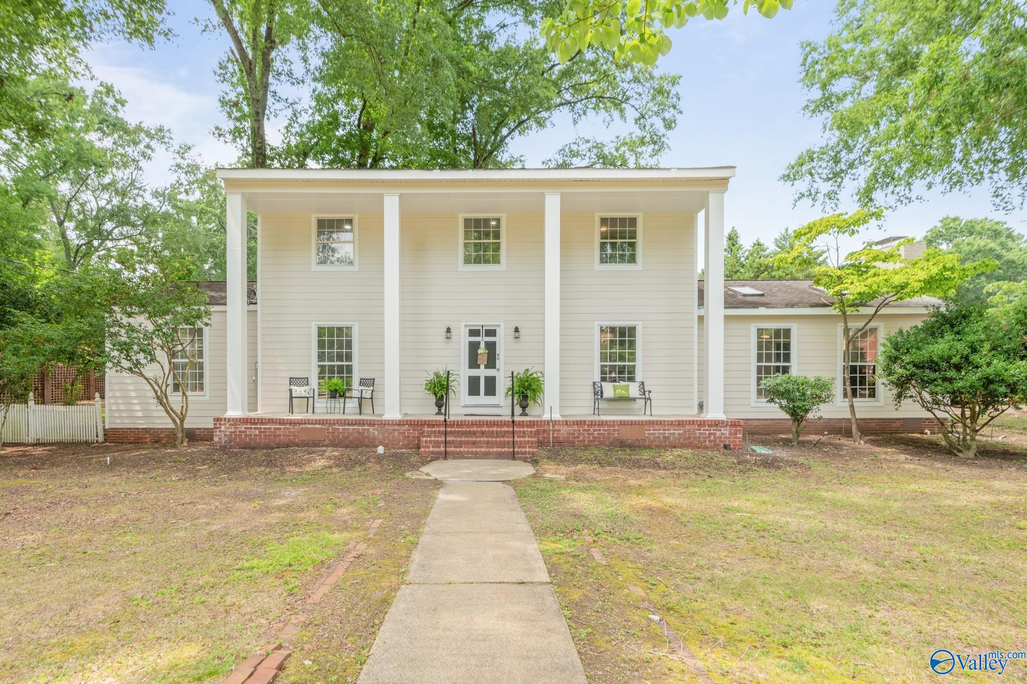 737 Mira Vista Dr, Huntsville, AL 35802