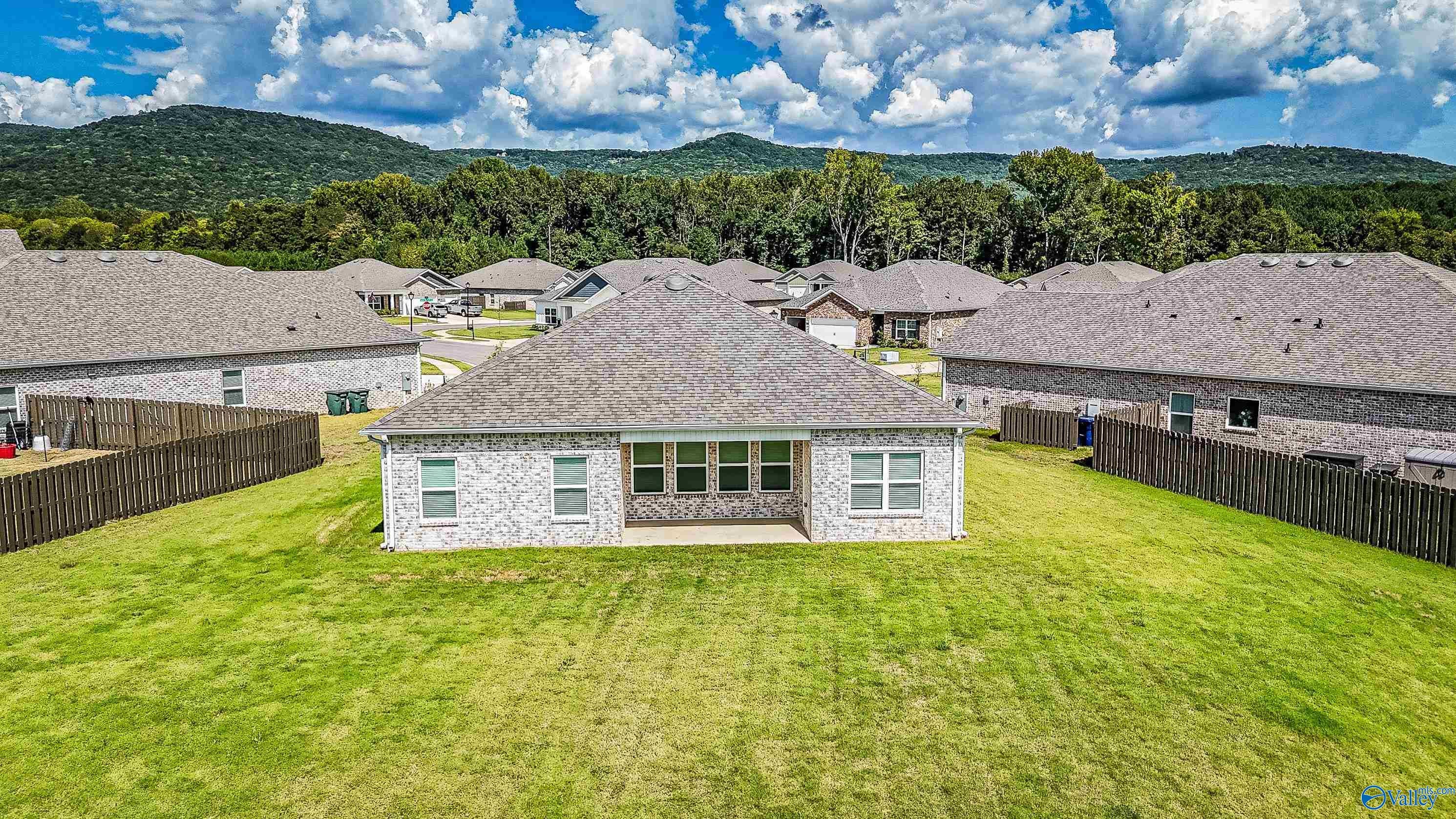 7104 Kalli Ilyssa Cir, Gurley, AL 35748 photo
