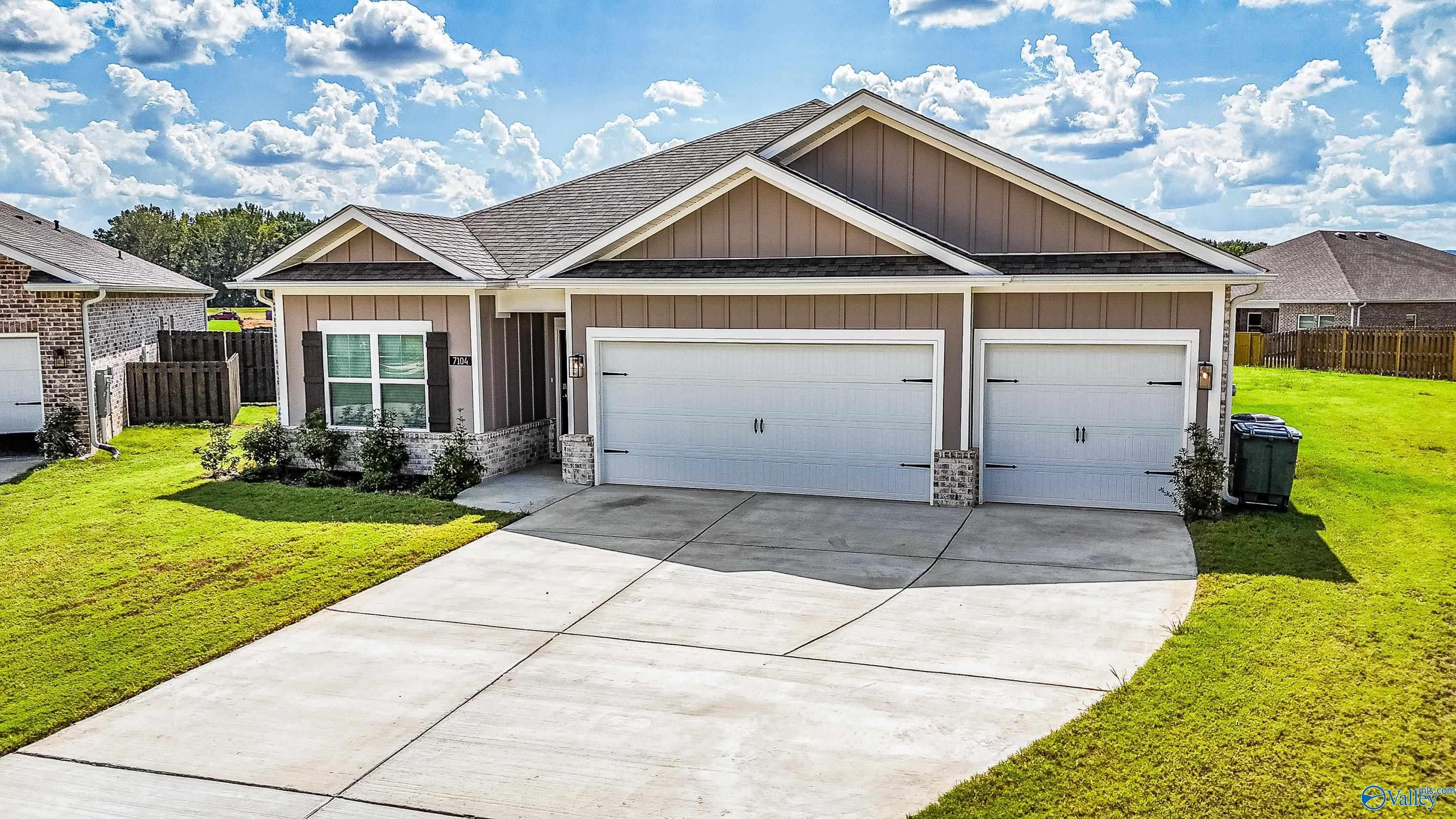 7104 Kalli Ilyssa Cir, Gurley, AL 35748 photo