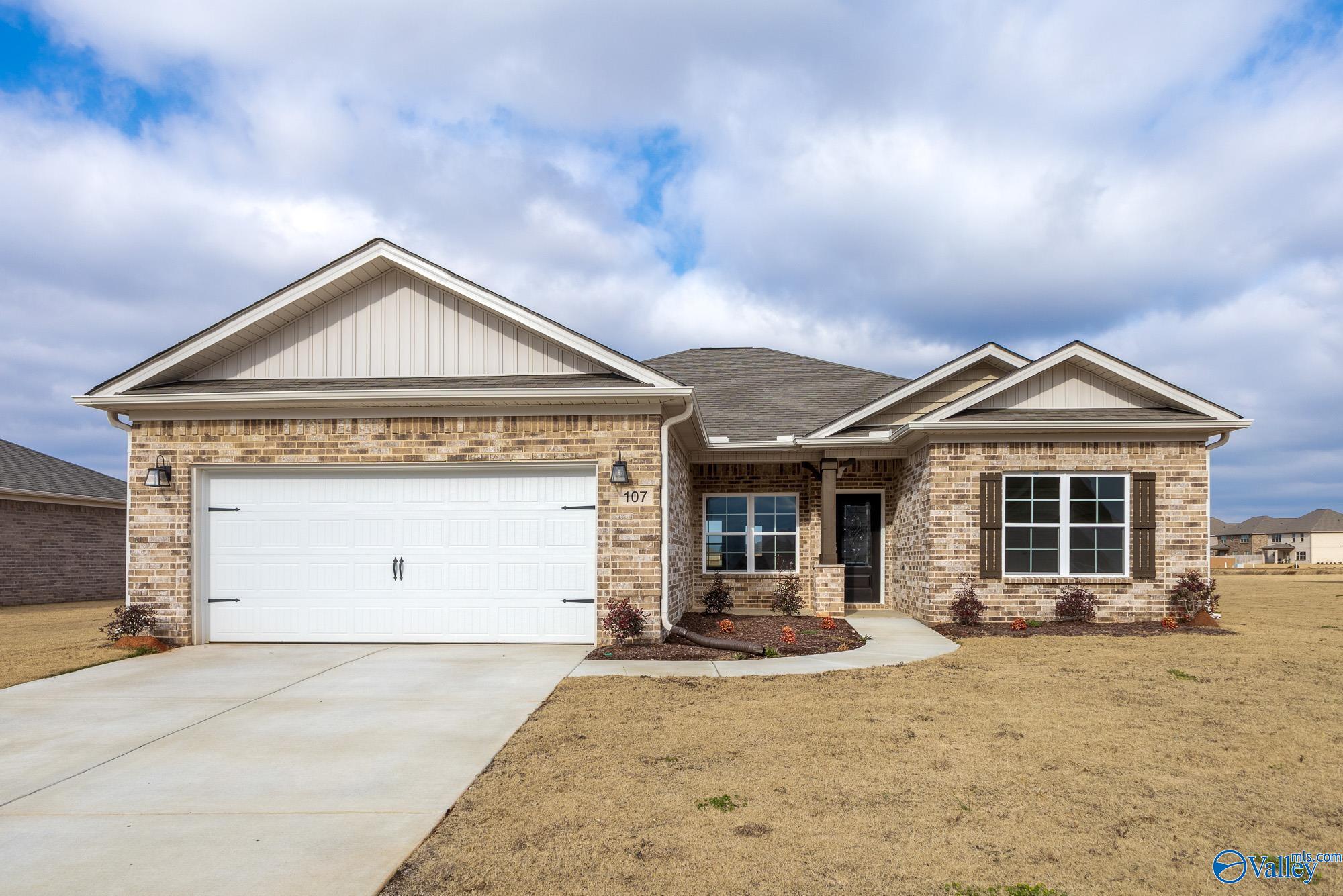 107 Dirt Rd, Meridianville, AL 35759